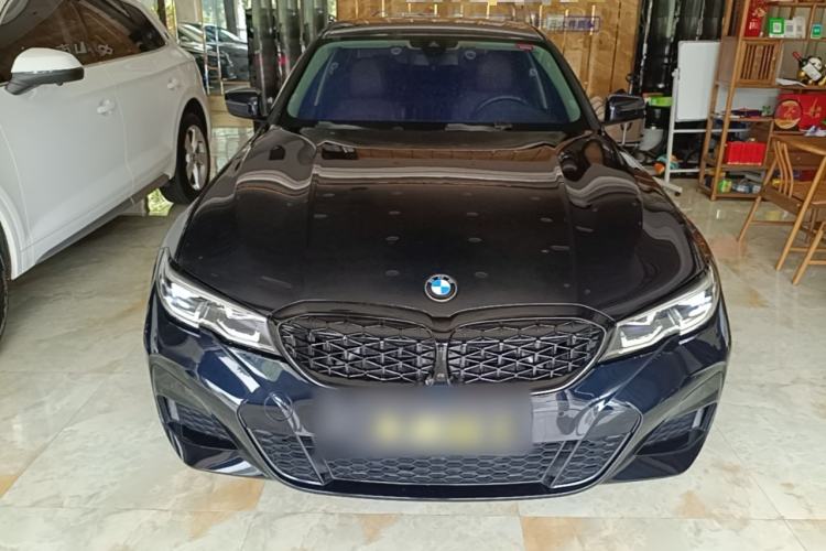 BMW 325i 2022 — 2