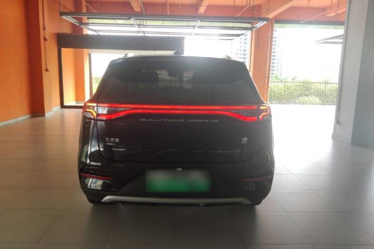 BYD Tang 2023 — 5