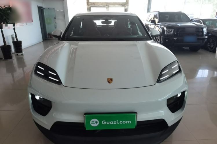 Porsche Macan 2024 — 2