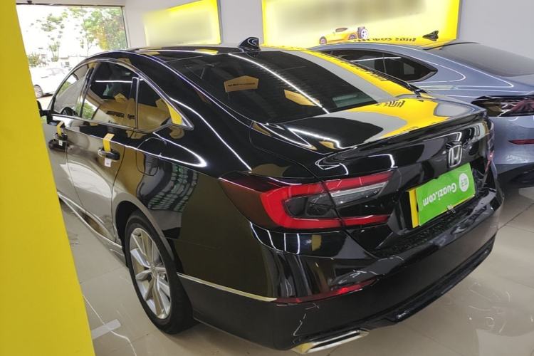 Honda Accord 2022 — 4