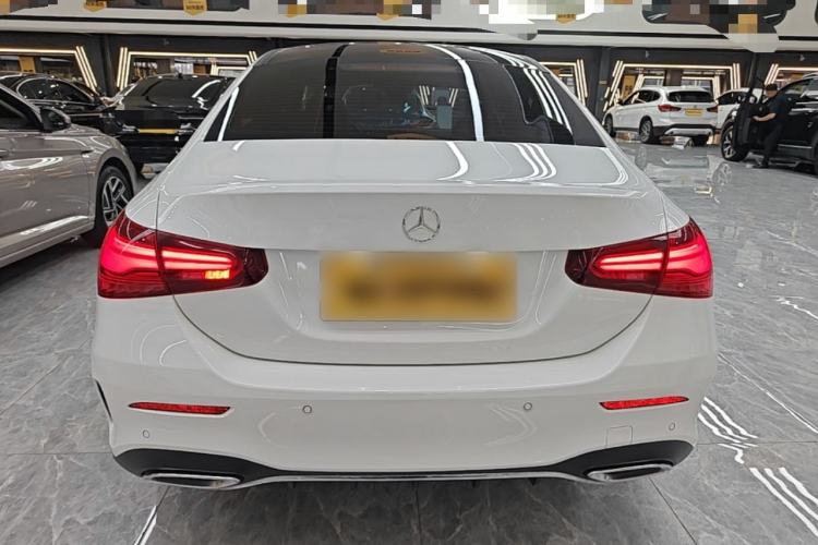 Mercedes-Benz A 200 L 2023 — фото 5