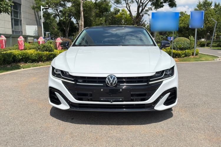 Volkswagen CC 2024 — 2