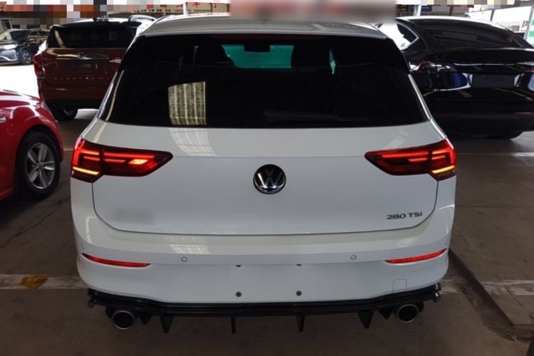 Volkswagen Golf 2024 — 5