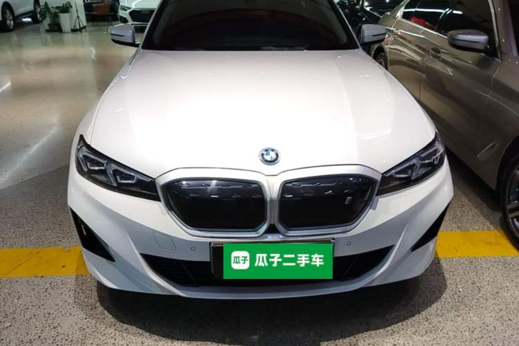 BMW i3 2025 — фото 2