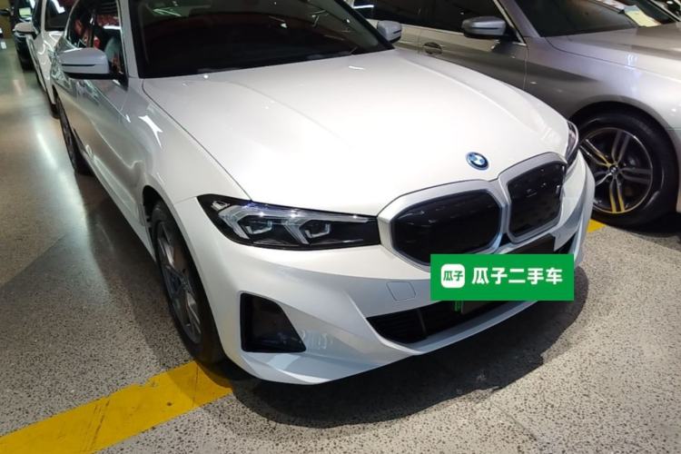 BMW i3 2025 — фото 3