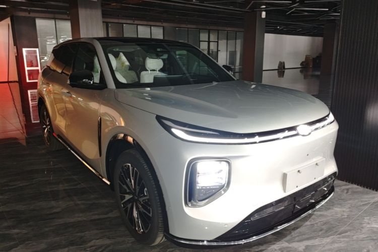 ChangAn NEVO Q07 2025 — 3