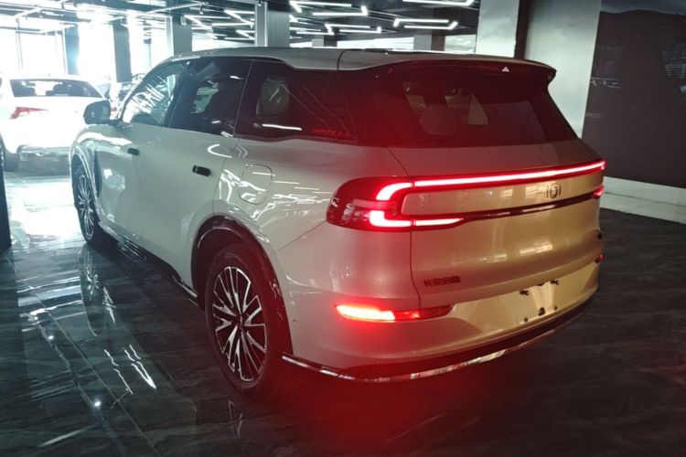 ChangAn NEVO Q07 2025 — 4