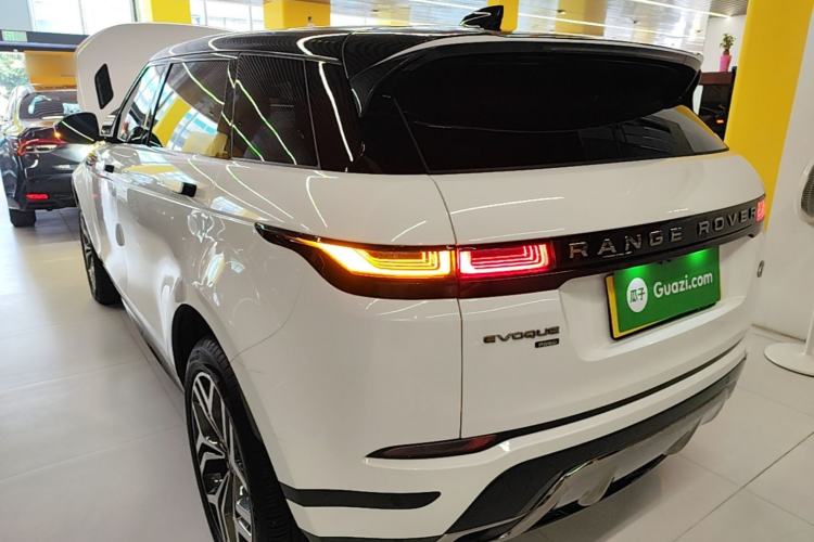 Land Rover Range Rover Evoque 2023 — фото 4
