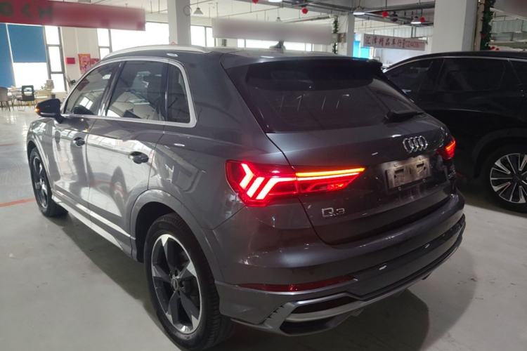 Audi Q3 2022 — фото 4