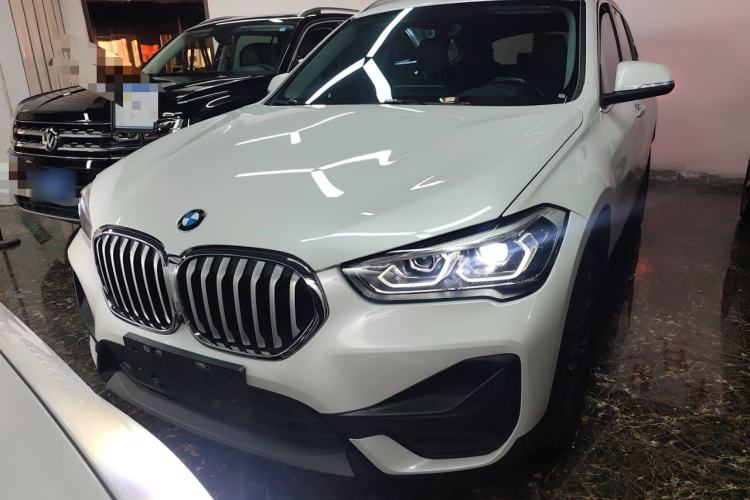 BMW X1 2022 — фото 2