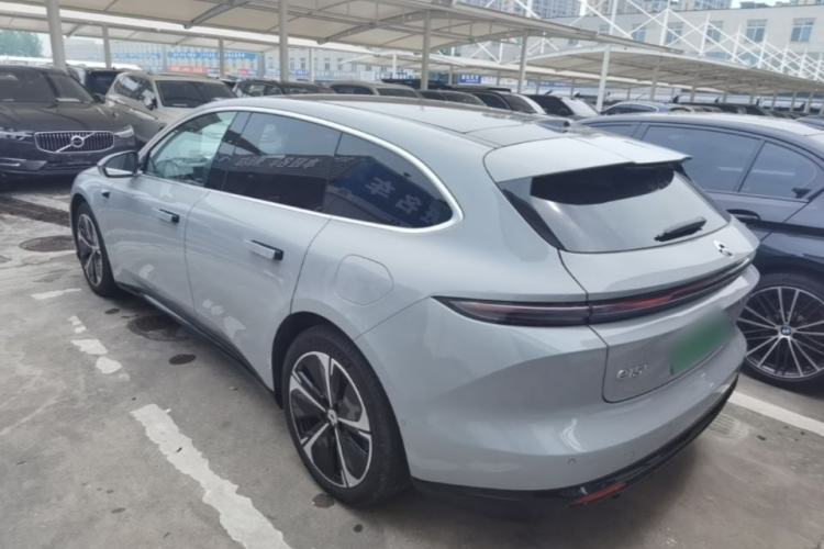 NIO ET5T 2025 — 4