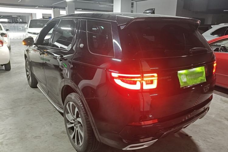 Land Rover Discovery Sport 2023 — фото 4