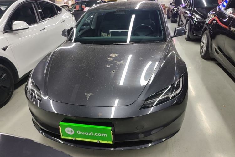 Tesla Model 3 2023 — 2