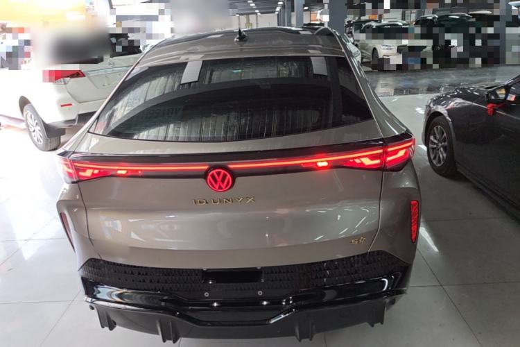 Volkswagen ID.UNYX 2024 — 5