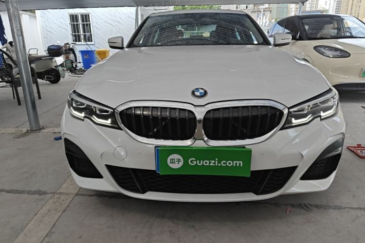 BMW 325i 2021 — 2