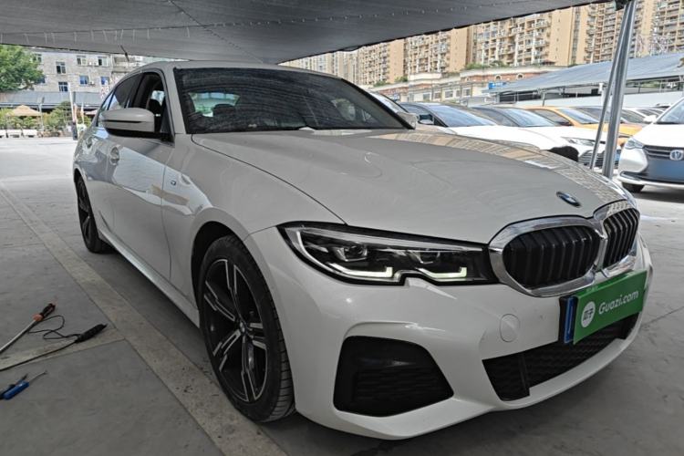 BMW 325i 2021 — 3