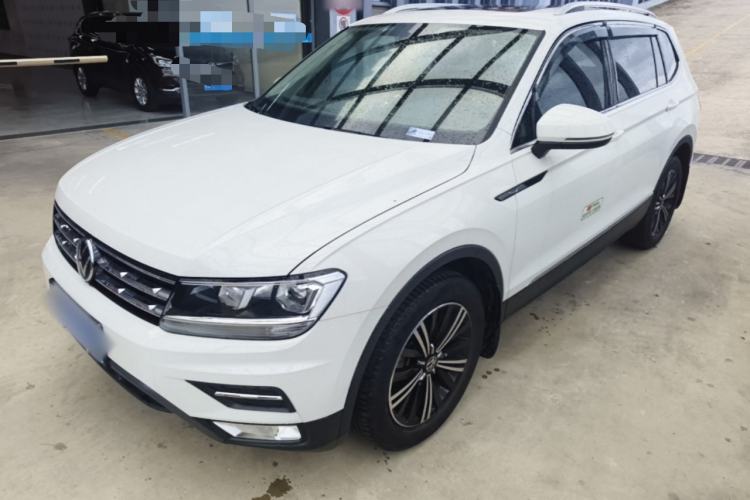 Volkswagen Tiguan L 2021 — фото 1