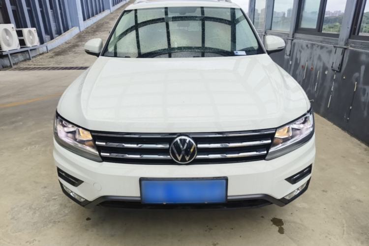 Volkswagen Tiguan L 2021 — фото 2