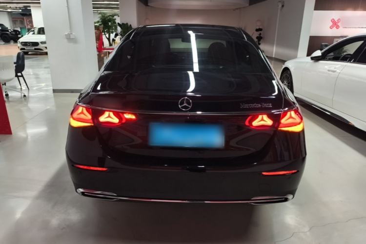 Mercedes-Benz E 300 L 2025 — 5