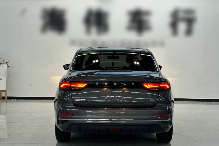 Geely Emgrand 2025 — 5