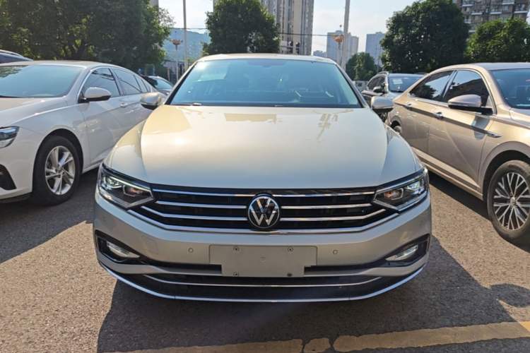 Volkswagen Magotan 2020 — 2