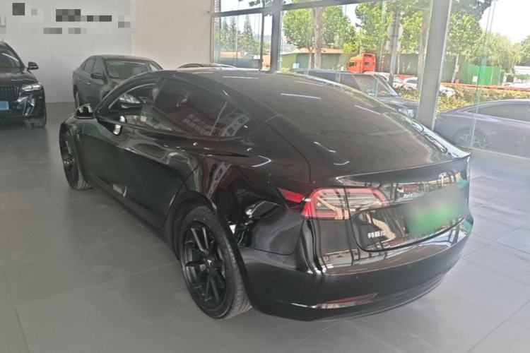 Tesla Model 3 2022 — 4