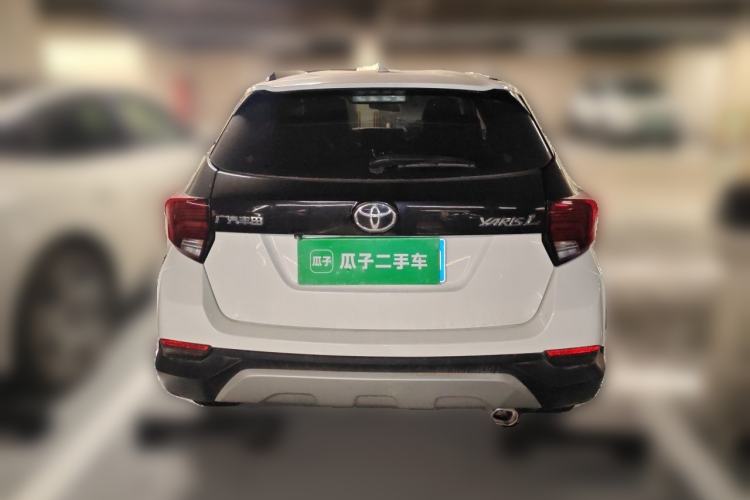 Toyota YARiS L 2021 — 5