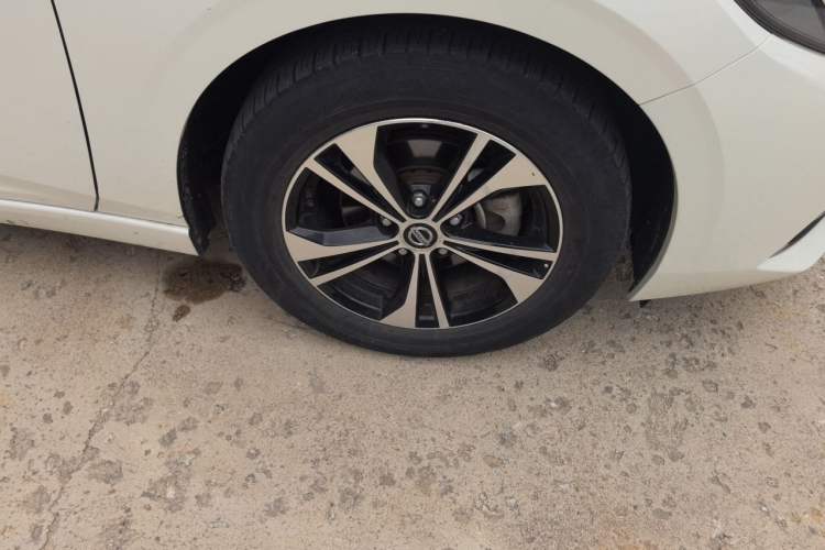 Nissan Sentra 2022 — 5