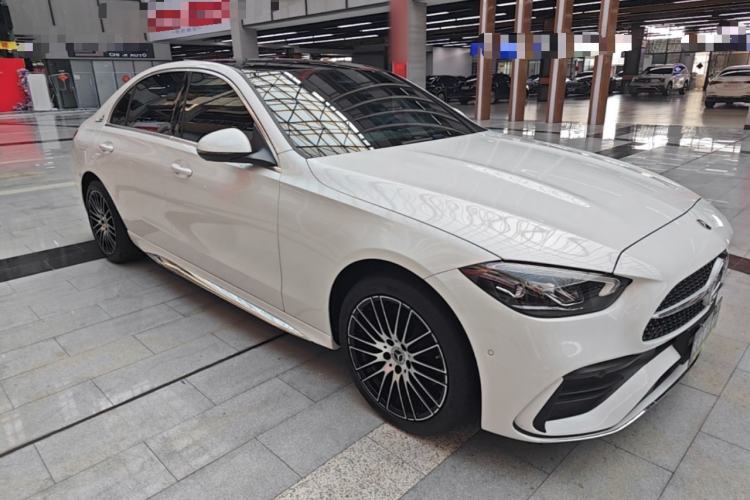Mercedes-Benz C 260 L 2023 — фото 3