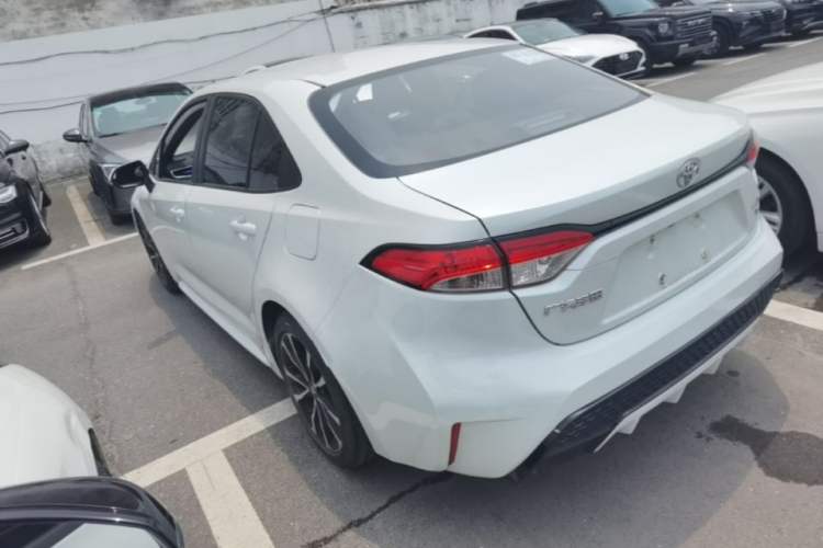 Toyota Corolla 2021 — 4