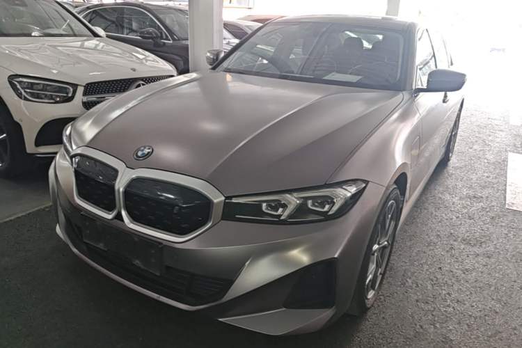 BMW i3 2022 — фото 1