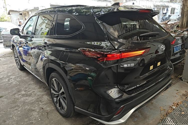 Toyota Highlander 2026 — 4