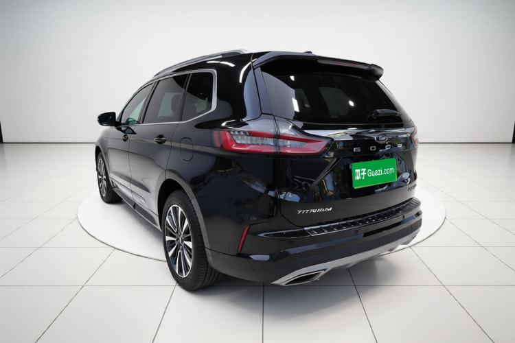 Ford Edge 2021 — 4