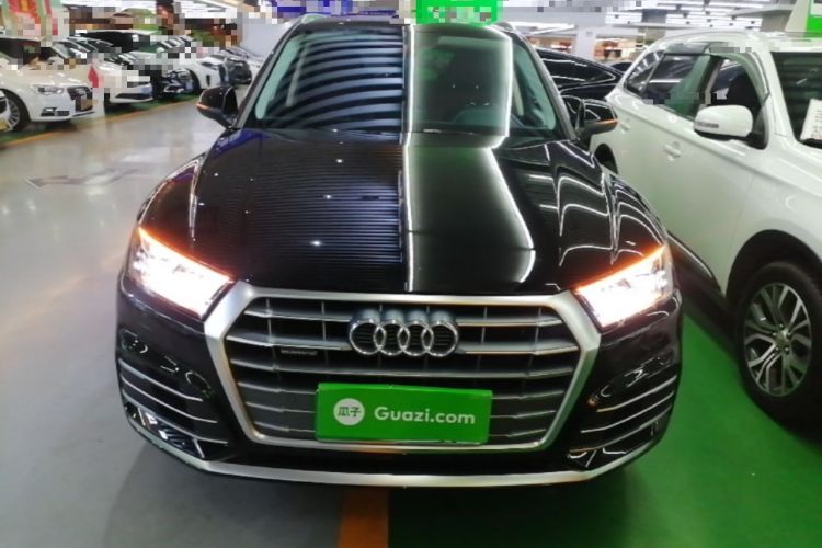 Audi Q5L 2020 — фото 2