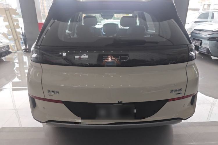 BYD Sealion 05 EV 2025 — 5
