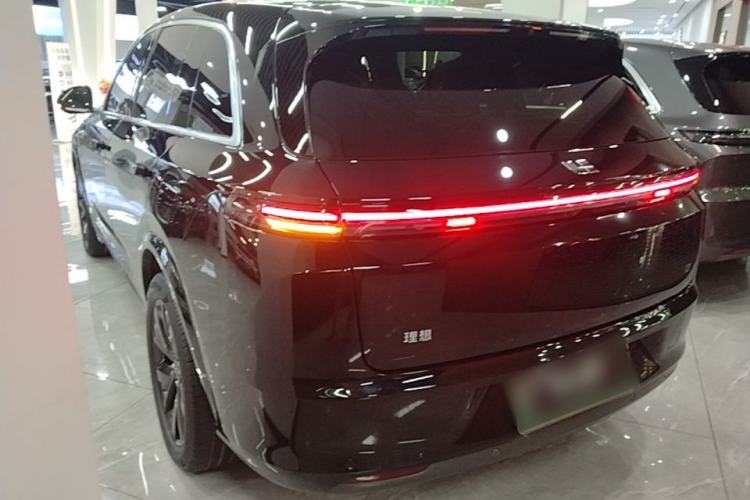 Li Auto L7 2023 — 4