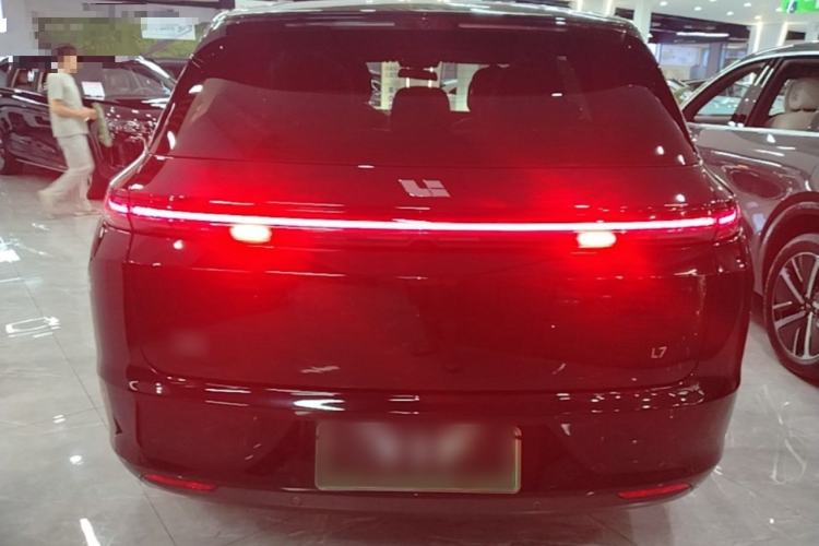 Li Auto L7 2023 — 5