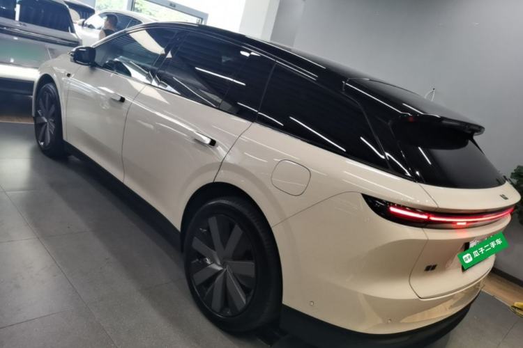 Li Auto i6 2025 — 4