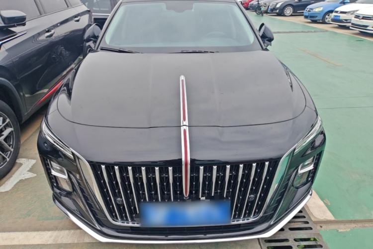 Hongqi H5 2025 — 2
