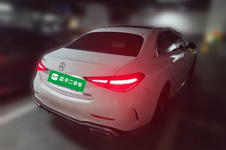 Mercedes-Benz C 260 L 2023 — фото 4