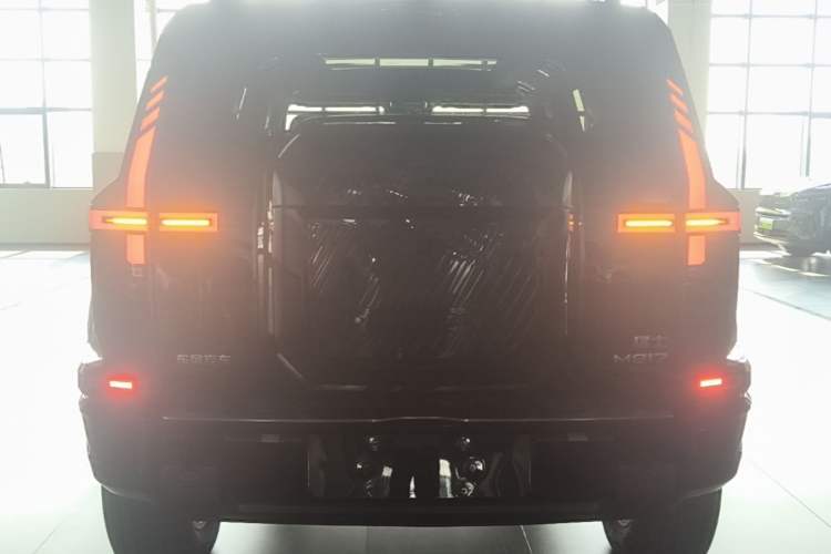 M-Hero M817 2025 — 5