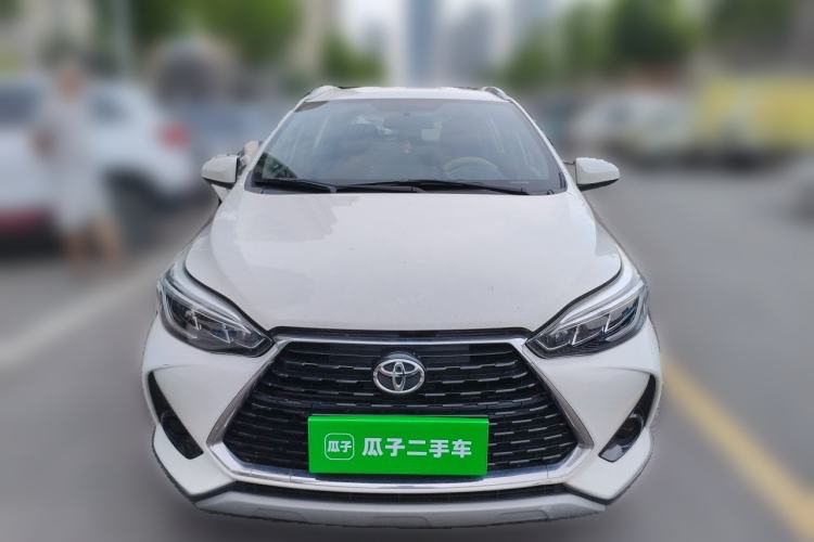 Toyota Yaris 2021 — фото 2