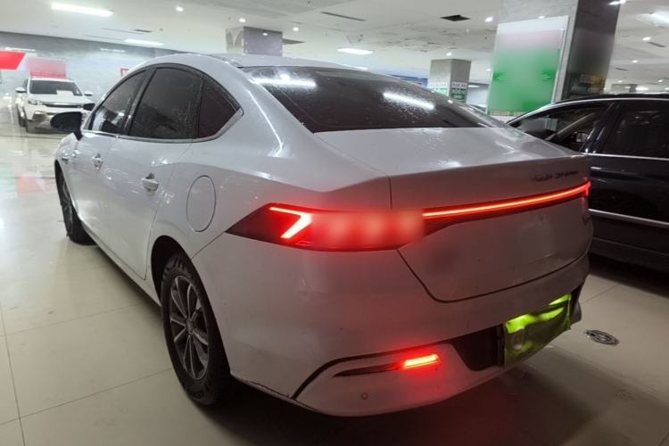 BYD Qin Plus 2023 — фото 4