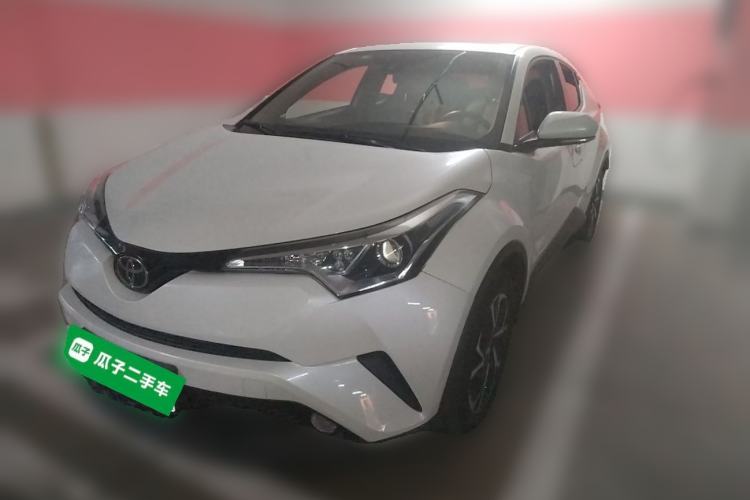 Toyota C-HR 2020 — фото 1