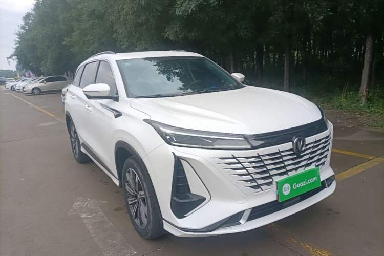ChangAn CS75 PLUS 2023 — фото 3