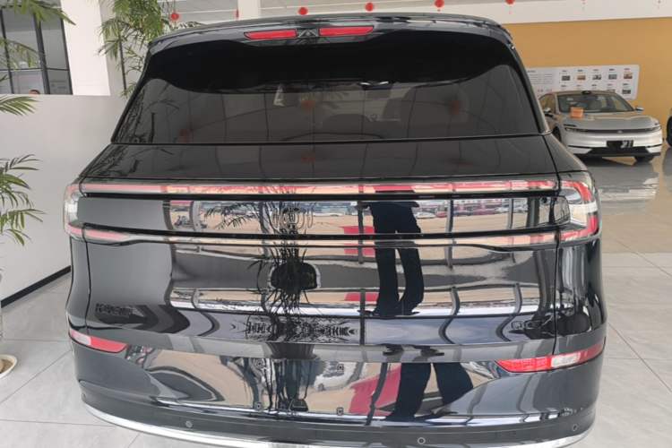 ChangAn NEVO Q07 2025 — 5