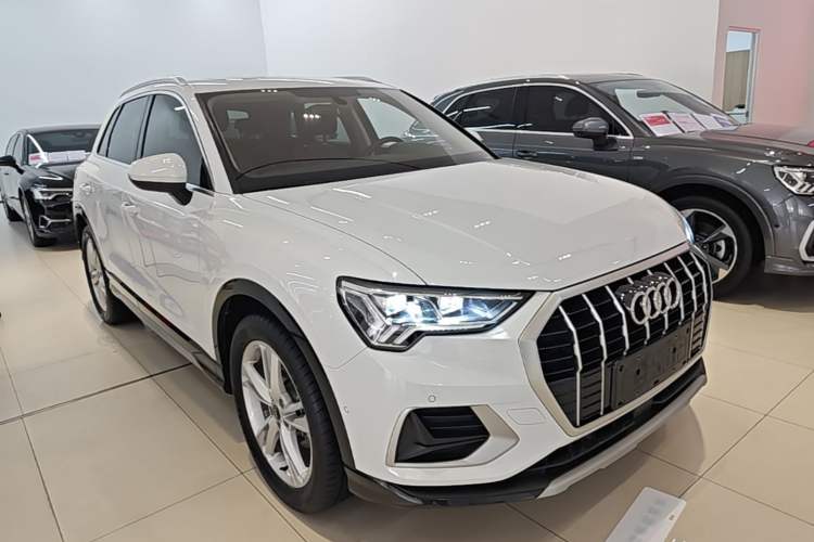 Audi Q3 2023 — 3