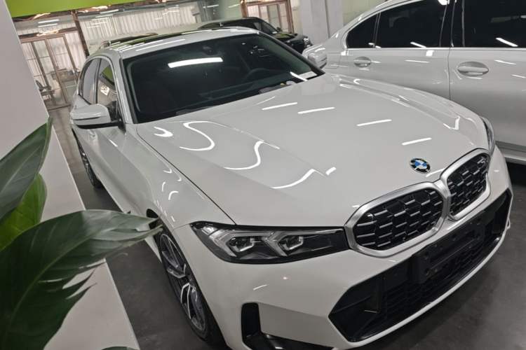 BMW 325Li 2025 — 3