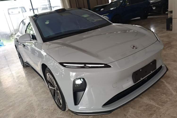 NIO ET5T 2023 — 3