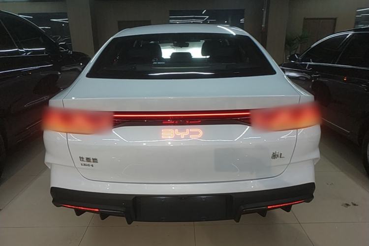 BYD Qin L 2026 — 5
